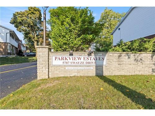 24-5787 Swayze Drive, Niagara Falls, ON - Outdoor