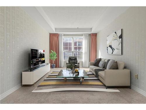 24-5787 Swayze Drive, Niagara Falls, ON - Indoor Photo Showing Living Room