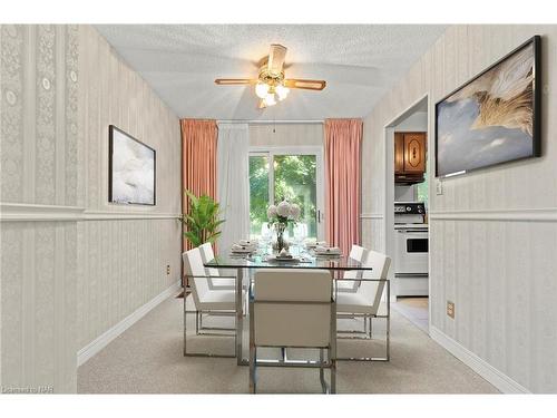 24-5787 Swayze Drive, Niagara Falls, ON - Indoor Photo Showing Dining Room