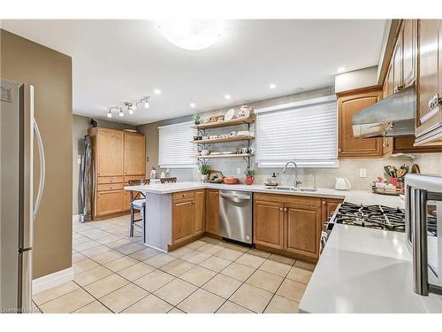 2642 Windjammer Road, Mississauga, ON - Indoor Photo Showing Kitchen