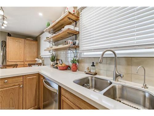 2642 Windjammer Road, Mississauga, ON - Indoor Photo Showing Kitchen With Double Sink