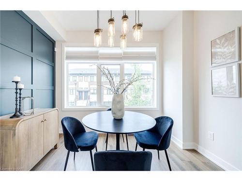 8 Mulhollard Lane, Hamilton, ON - Indoor Photo Showing Dining Room