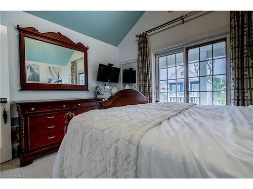 23 Promenade Way, Crystal Beach, ON - Indoor Photo Showing Bedroom