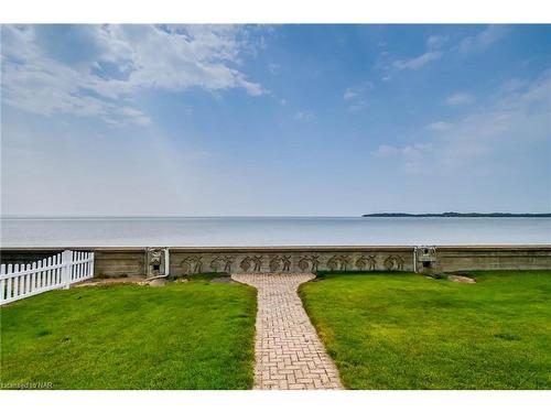 23 Promenade Way, Crystal Beach, ON - Outdoor With Body Of Water With View