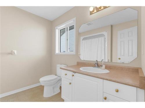 67 Jennifer Crescent, St. Catharines, ON - Indoor Photo Showing Bathroom