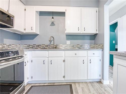 80 Oxford Street, St. Catharines, ON - Indoor Photo Showing Kitchen