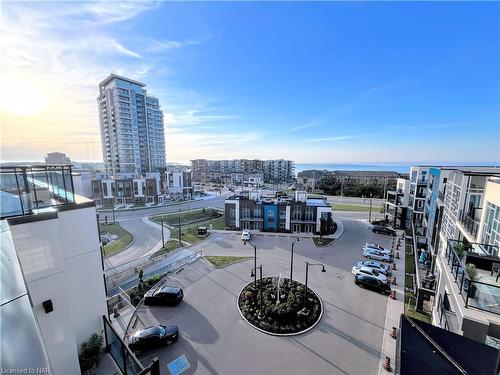 403-10 Concord Place, Grimsby, ON - Outdoor With View