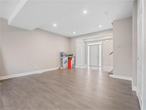 6-18 Corbin Street Street, St. Catharines, ON - Indoor Photo Showing Other Room