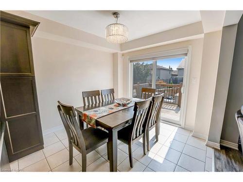 8714 Upper Canada Drive, Niagara Falls, ON - Indoor Photo Showing Dining Room