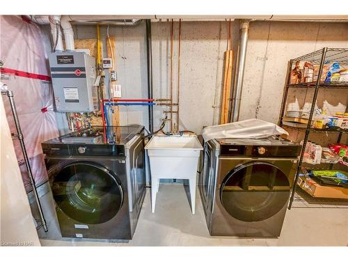 8714 Upper Canada Drive, Niagara Falls, ON - Indoor Photo Showing Laundry Room