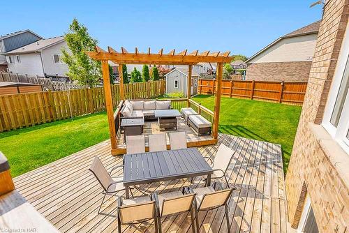 8714 Upper Canada Drive, Niagara Falls, ON - Outdoor With Deck Patio Veranda With Backyard With Exterior