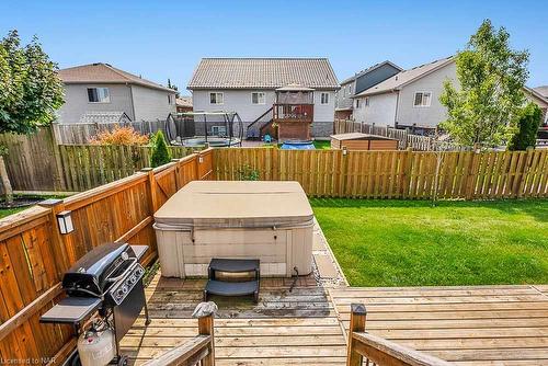 8714 Upper Canada Drive, Niagara Falls, ON - Outdoor With Deck Patio Veranda With Exterior