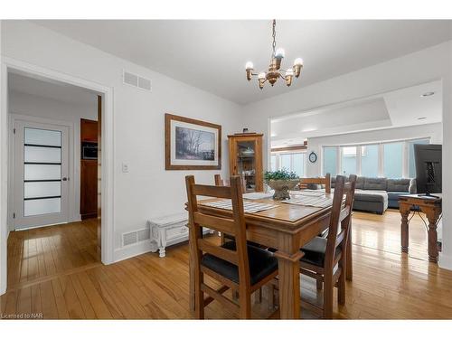 2 Hilda Street, Welland, ON - Indoor Photo Showing Dining Room