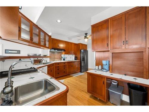 2 Hilda Street, Welland, ON - Indoor Photo Showing Kitchen With Double Sink