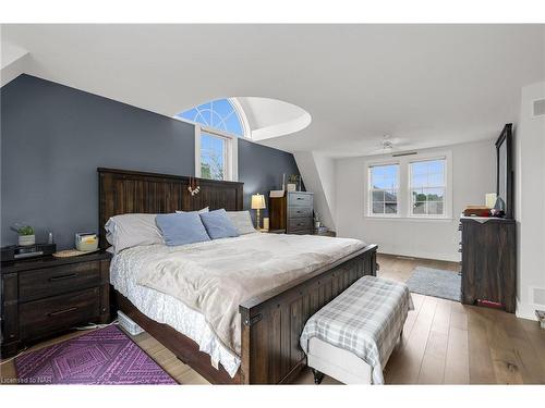 2 Hilda Street, Welland, ON - Indoor Photo Showing Bedroom