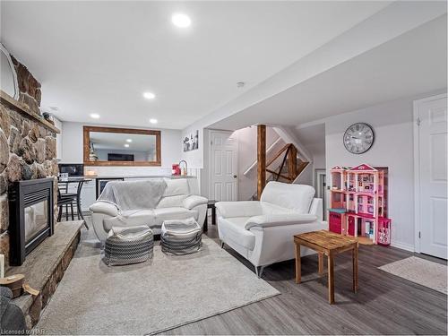 3327 Cattell Drive, Niagara Falls, ON - Indoor Photo Showing Living Room With Fireplace