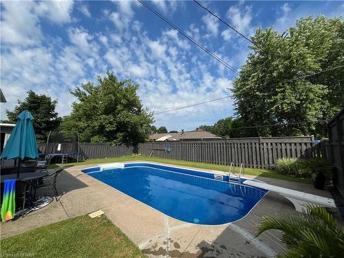 3327 Cattell Drive, Niagara Falls, ON - Outdoor With In Ground Pool With Backyard