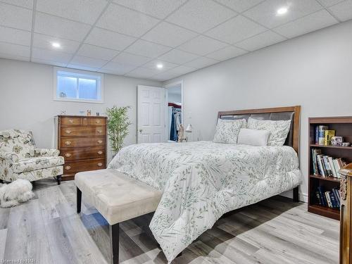 14-1448 Niagara Stone Road, Niagara-On-The-Lake, ON - Indoor Photo Showing Bedroom