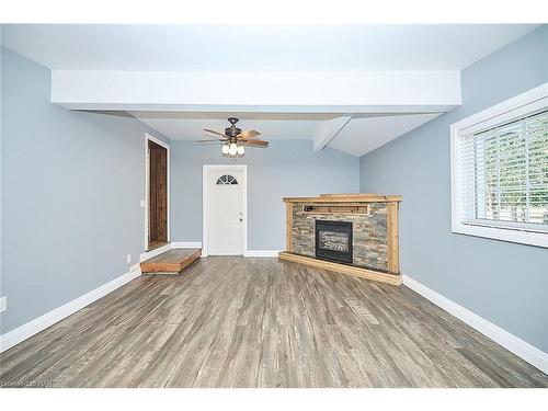 1516 Garrison Road, Fort Erie, ON - Indoor Photo Showing Other Room With Fireplace