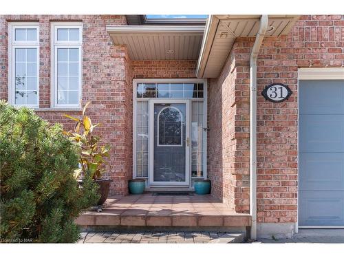 31 Crysler Crescent, Thorold, ON 