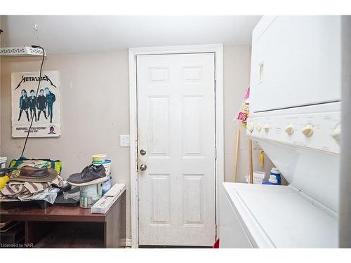 229 Dain Avenue, Welland, ON - Indoor Photo Showing Other Room