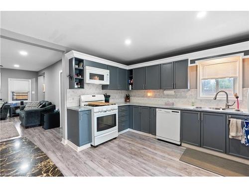 24 Church Street, Port Colborne, ON - Indoor Photo Showing Kitchen