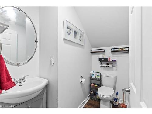 24 Church Street, Port Colborne, ON - Indoor Photo Showing Bathroom