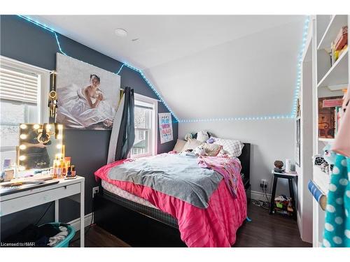 24 Church Street, Port Colborne, ON - Indoor Photo Showing Bedroom