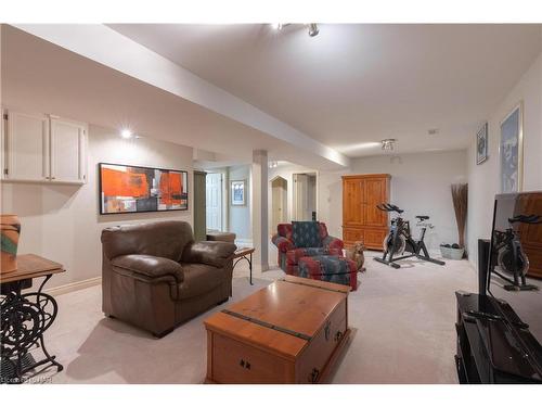 3 Thorn Place, St. Catharines, ON - Indoor Photo Showing Other Room