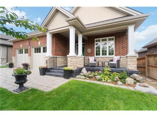 36 Hickory Avenue Avenue, Niagara-On-The-Lake, ON - Outdoor With Deck Patio Veranda