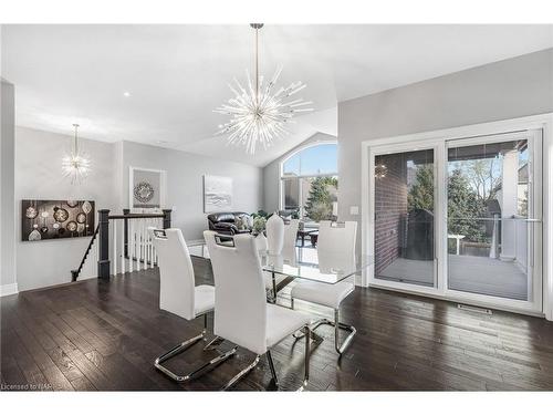 36 Hickory Avenue Avenue, Niagara-On-The-Lake, ON - Indoor Photo Showing Dining Room