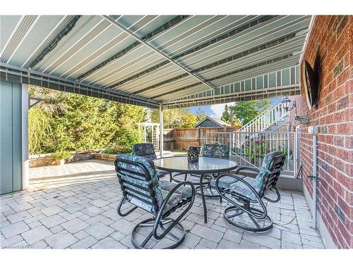 36 Hickory Avenue Avenue, Niagara-On-The-Lake, ON - Outdoor With Deck Patio Veranda With Exterior