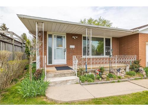 4177 Brookdale Drive, Niagara Falls, ON - Outdoor With Deck Patio Veranda