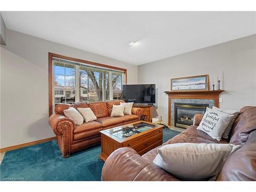 695 Grandview Road, Fort Erie, ON - Indoor Photo Showing Living Room With Fireplace