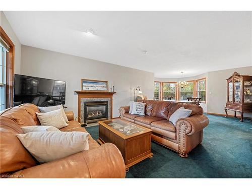 695 Grandview Road, Fort Erie, ON - Indoor Photo Showing Living Room With Fireplace