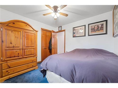 695 Grandview Road, Fort Erie, ON - Indoor Photo Showing Bedroom