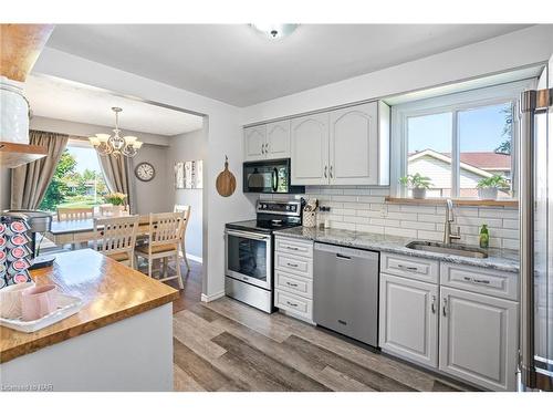 8 Argyle Court, Welland, ON - Indoor Photo Showing Kitchen