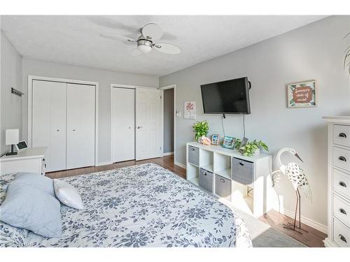 8 Argyle Court, Welland, ON - Indoor Photo Showing Bedroom