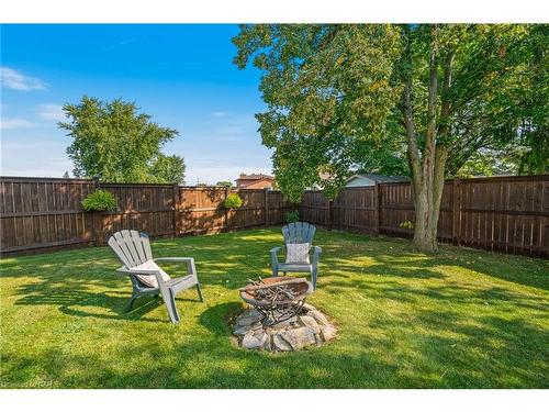 8 Argyle Court, Welland, ON - Outdoor With Backyard