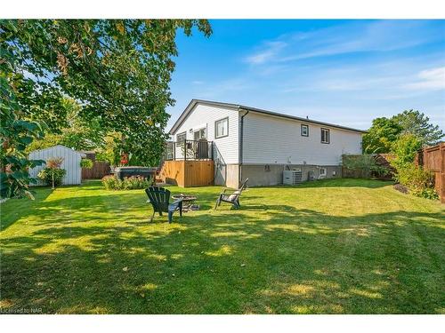 8 Argyle Court, Welland, ON - Outdoor With Backyard