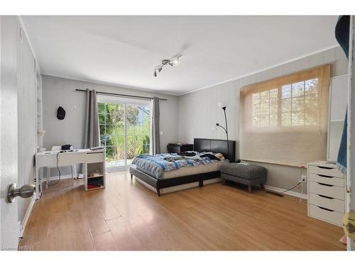 455 Niagara Boulevard, Fort Erie, ON - Indoor Photo Showing Bedroom