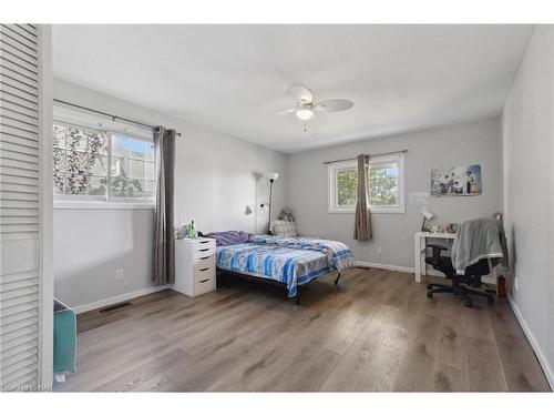 455 Niagara Boulevard, Fort Erie, ON - Indoor Photo Showing Bedroom