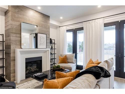 2317 Terravita Drive, Niagara Falls, ON - Indoor Photo Showing Living Room With Fireplace