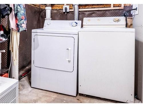 4394 Morrison Street, Niagara Falls, ON - Indoor Photo Showing Laundry Room