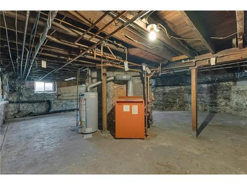 463 Niagara Boulevard, Fort Erie, ON - Indoor Photo Showing Basement