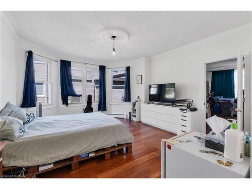 463 Niagara Boulevard, Fort Erie, ON - Indoor Photo Showing Bedroom