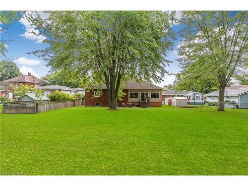 753 Welland Road, Fenwick, ON - Outdoor With Backyard