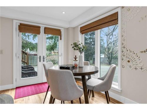 42 October Drive, St. Catharines, ON - Indoor Photo Showing Dining Room