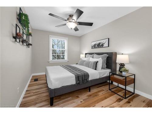 42 October Drive, St. Catharines, ON - Indoor Photo Showing Bedroom