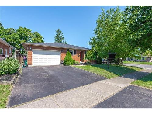 4 College Park Drive, Welland, ON - Outdoor